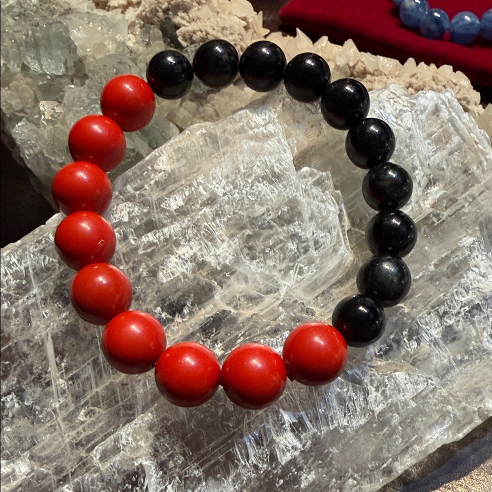 Top quality Hypersthene and cinnabar all natural authentic (60%cinnabar)